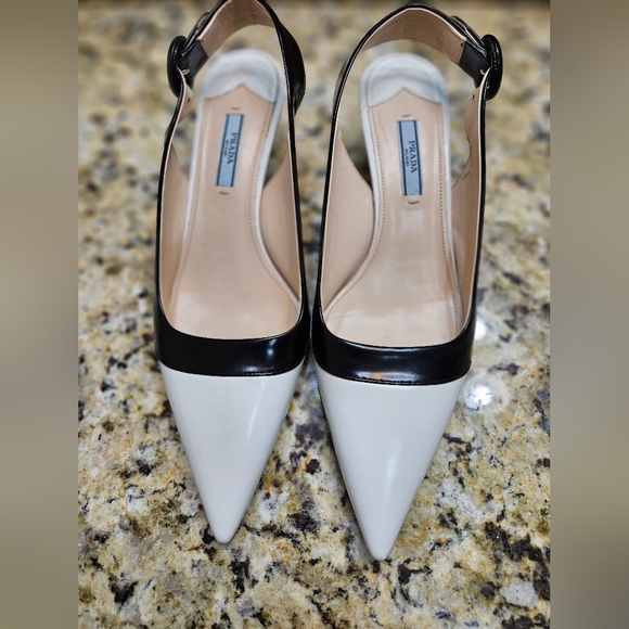 Prada - Picture 16 of 17